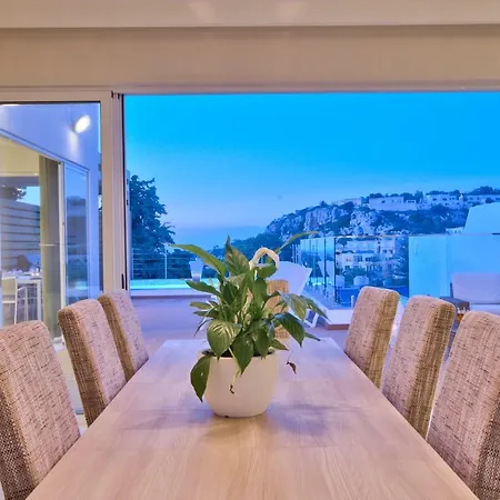 Villa Luxuryvillasmalta - Carob Hills 5-bedroom Mellieħa