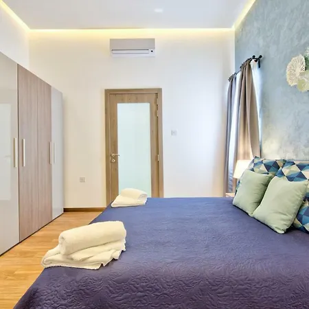 Luxuryvillasmalta - Carob Hills 5-bedroom Villa *