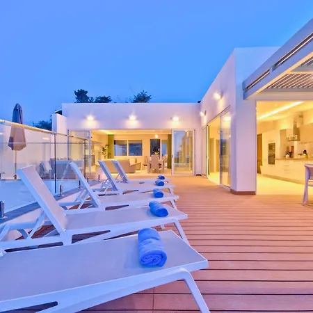 Luxuryvillasmalta - Carob Hills 5-bedroom *